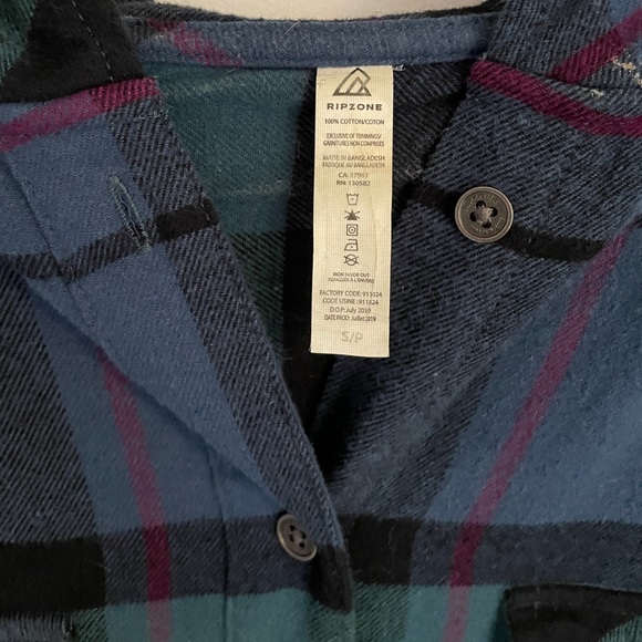 Ripzone Plaid shirt - Picture 4 of 5